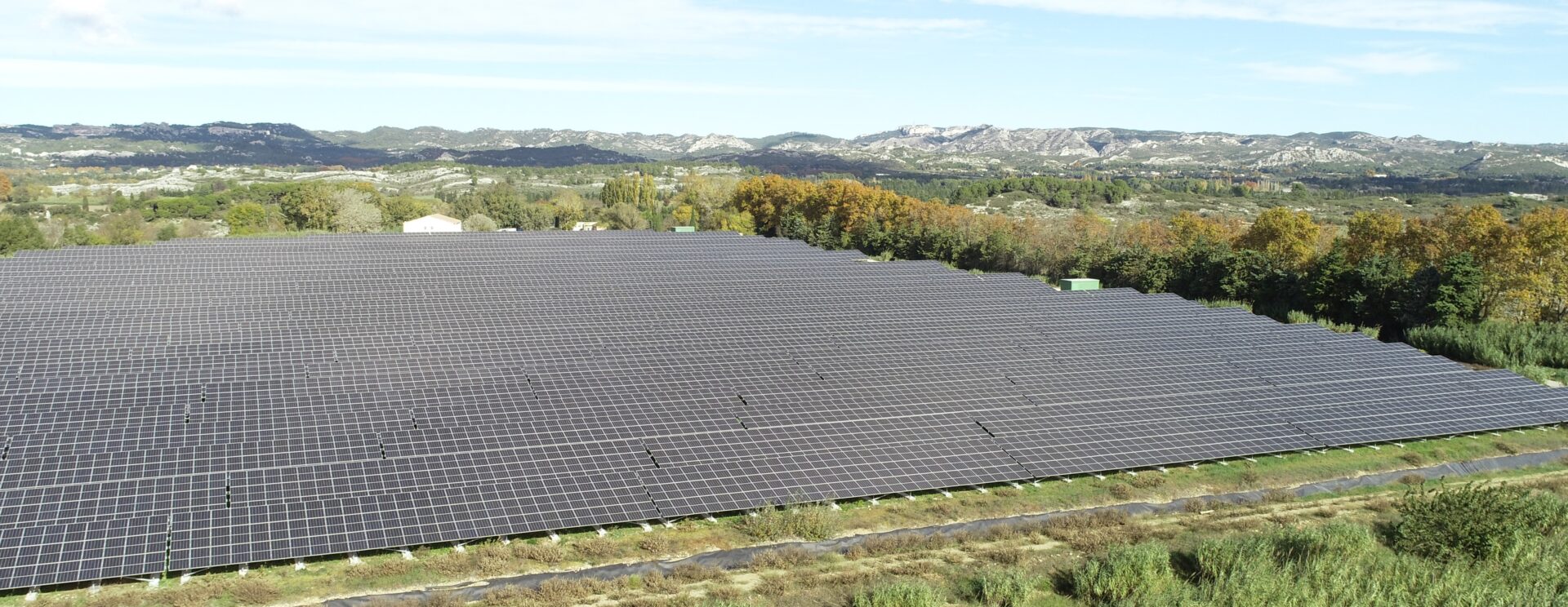 Panneaux photovoltaïques vus du ciel
