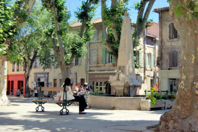 Photo de la place de la mairie à Saint-Rémy de Provence